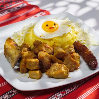 Tochitura moldoveneasca