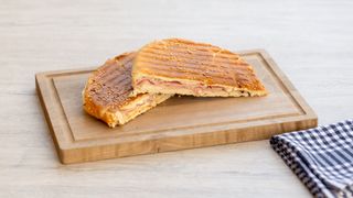 Tost sa šunkom