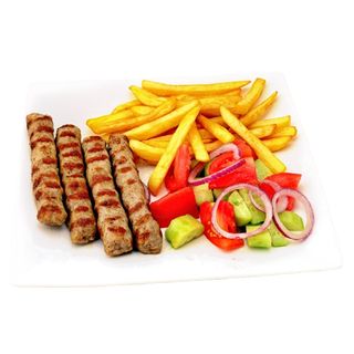 Кебапчета с гарнитуара