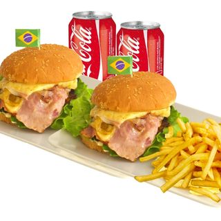 2 X-Tudões + 2 Fritas + 2 Bebidas