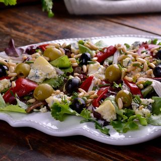 Ensalada de anchoas y boquerones