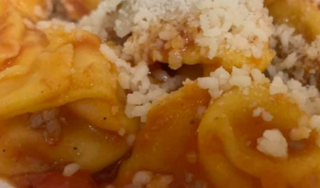 Tortelli di radicchio all’amatriciana