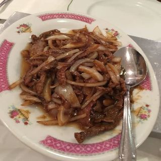 Tallarines Fritos Con Ternera