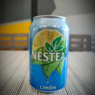 Nestea Té Negro Limón lata 330ml.