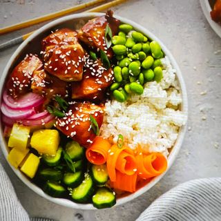 Chicken poke bowl