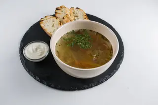 Zeamă cu tăieței de casă