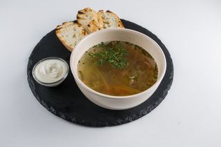 Zeamă cu tăieței de casă