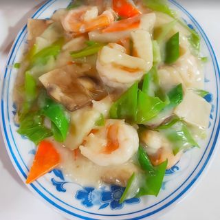 Gambas Salteadas Con Hongos Chinos