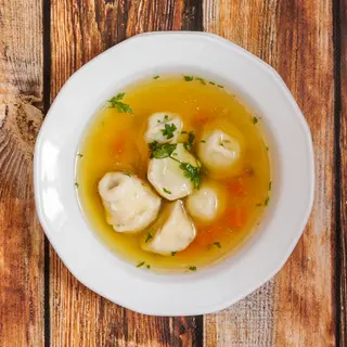 Kołduny w rosole 