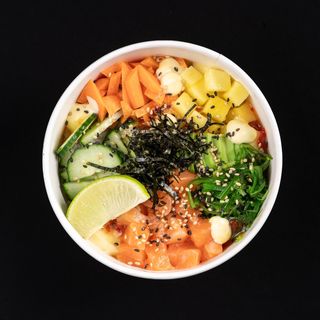 Поке със сьомга