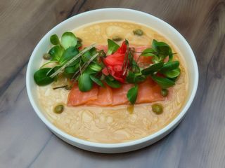 Салат Сашимі з шотланським лососем 330г