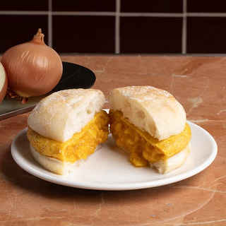 El Bocata con Cebolla Confitada.