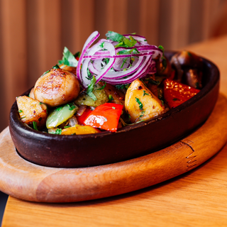 ოჯახური ღორის ხორცით/ojakhuri with pork