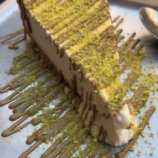 Pistacho cheesecake