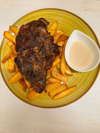 Ceafă de porc la grătar