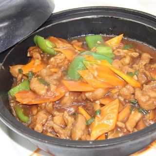 Delicious Chicken In Pot