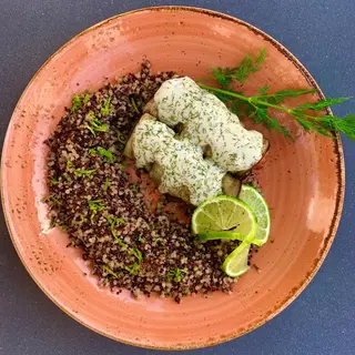 Canelones Low Carb de Salmão com Molho de Endro (a partir das 12h00)
