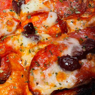 Pinsa Alberto (30 cm. X 20 cm.)