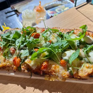 Pinsa Caprese