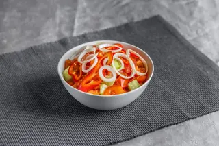 Posno srpska salata mala porcija