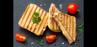 Пилешки Тост