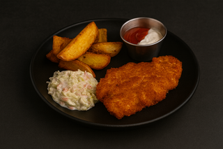 Meniu snitel de pui 600g +bautura la alegere