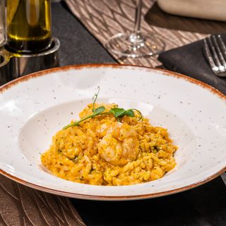 Risotto cu creveti si pesto rosso