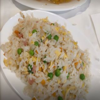 Arroz Frito Con Tres Delicias