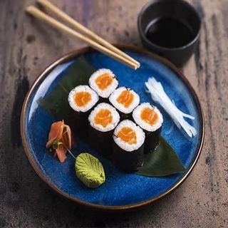 Maki de salmón (6 piezas)