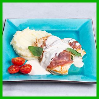 Pileća saltimboka sa pire krompirom