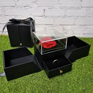Joyero con rosa preservada