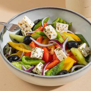 Греческий с муссом из фетаки