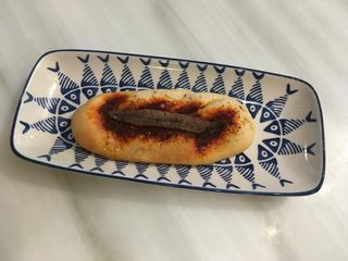 Coca De Anchoa, Aceite De La Comunitat Valenciana, Sal Y "Pebre Roig"