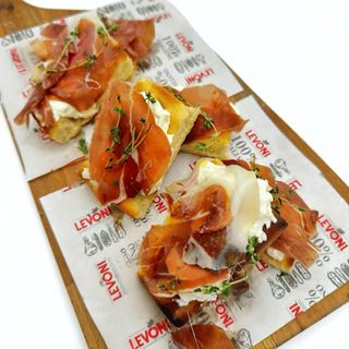 Burrata, culatello e Focaccia
