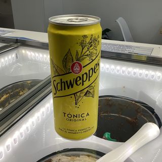 Tónica Schweppes