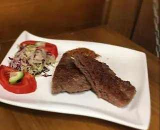 Punjena pljeskavica