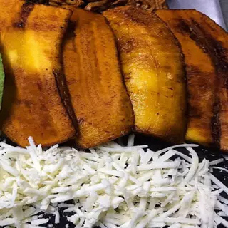 Ración de tajadas con queso