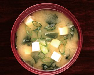 28 Sopa Miso