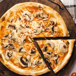 Pizza Funghi