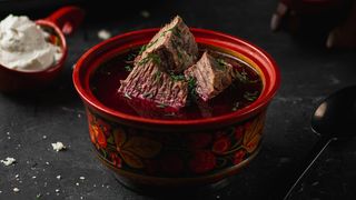 ბორში ხორცით  არაჟანი & პური