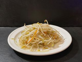 82. Germogli di soia saltati