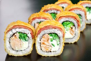 Рол Темпура з беконом (285г)