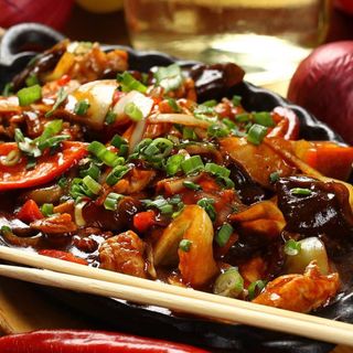 Wok de pui cu legume si orez la abu hey