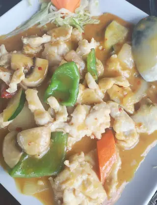 M30. Pollo Con Verduras Y Salsa Curry