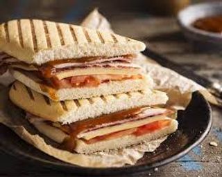 Panini Charcuterie Fromage