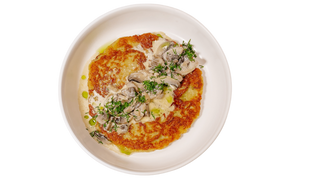 Placek ziemniaczany z pieczarkami