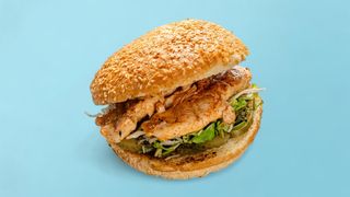 Бургер с пилешко бон филе