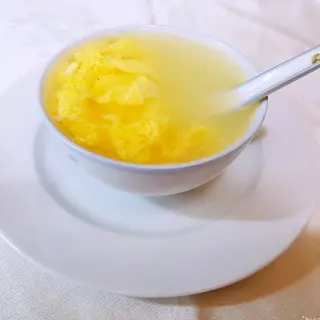 Sopa de huevos revueltos