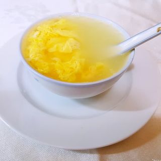 Sopa de huevos revueltos