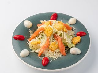 Цезарь с семгой